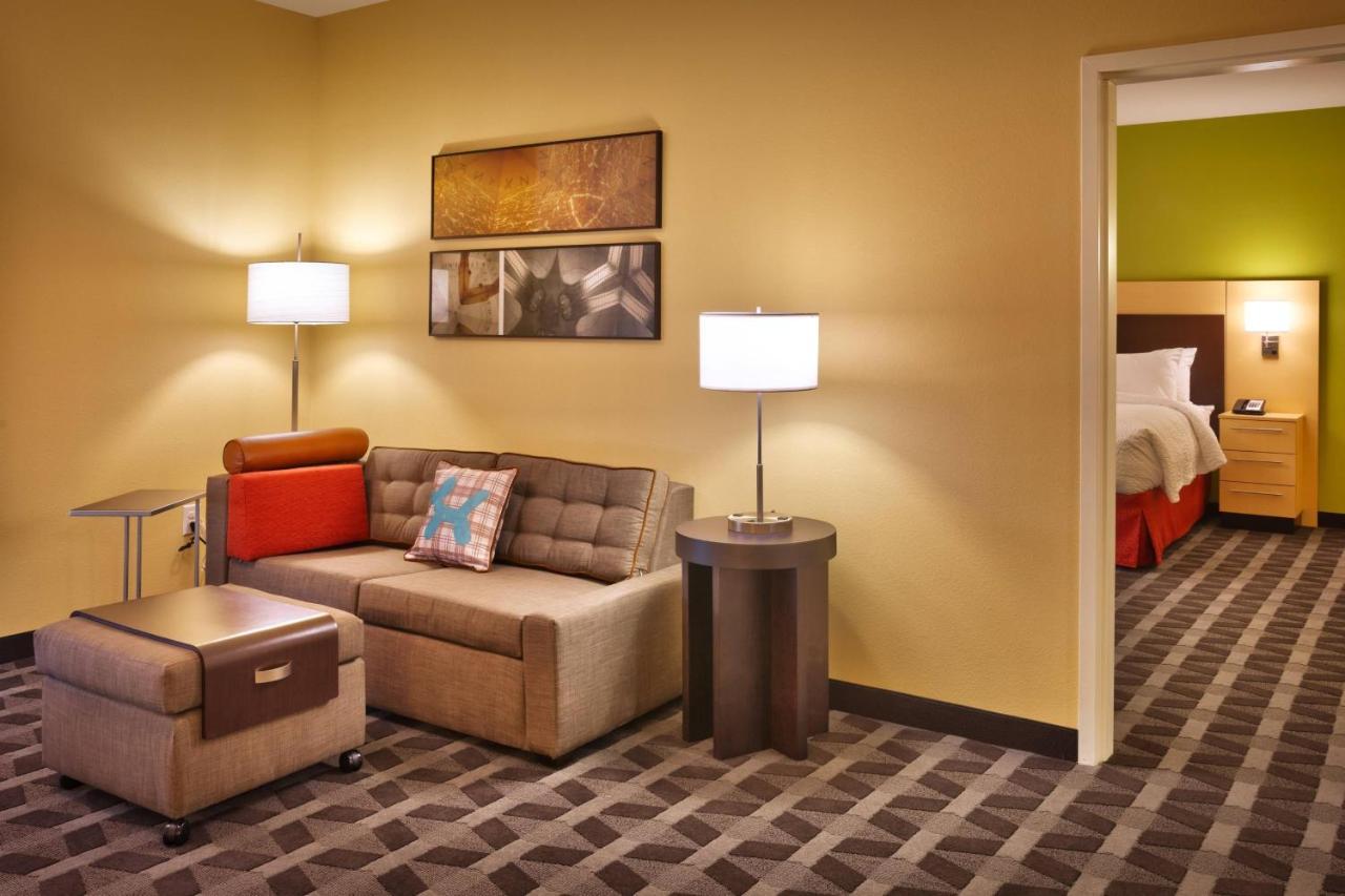 Towneplace Suites By Marriott Dickinson Exterior foto