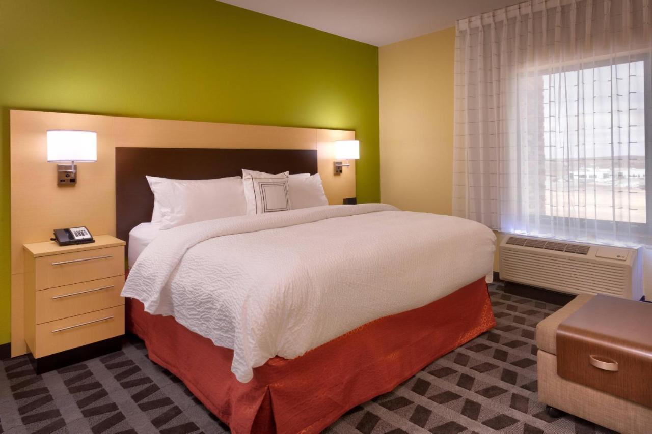 Towneplace Suites By Marriott Dickinson Exterior foto