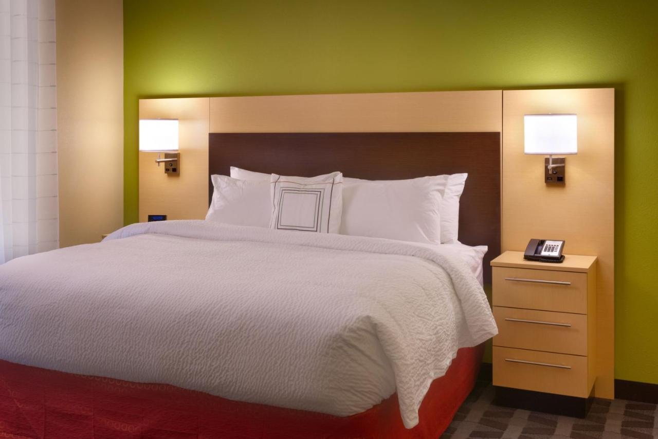 Towneplace Suites By Marriott Dickinson Exterior foto