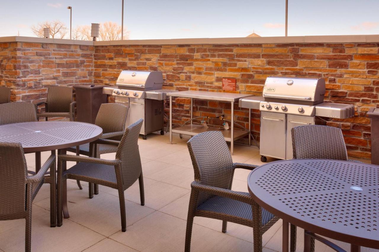 Towneplace Suites By Marriott Dickinson Exterior foto